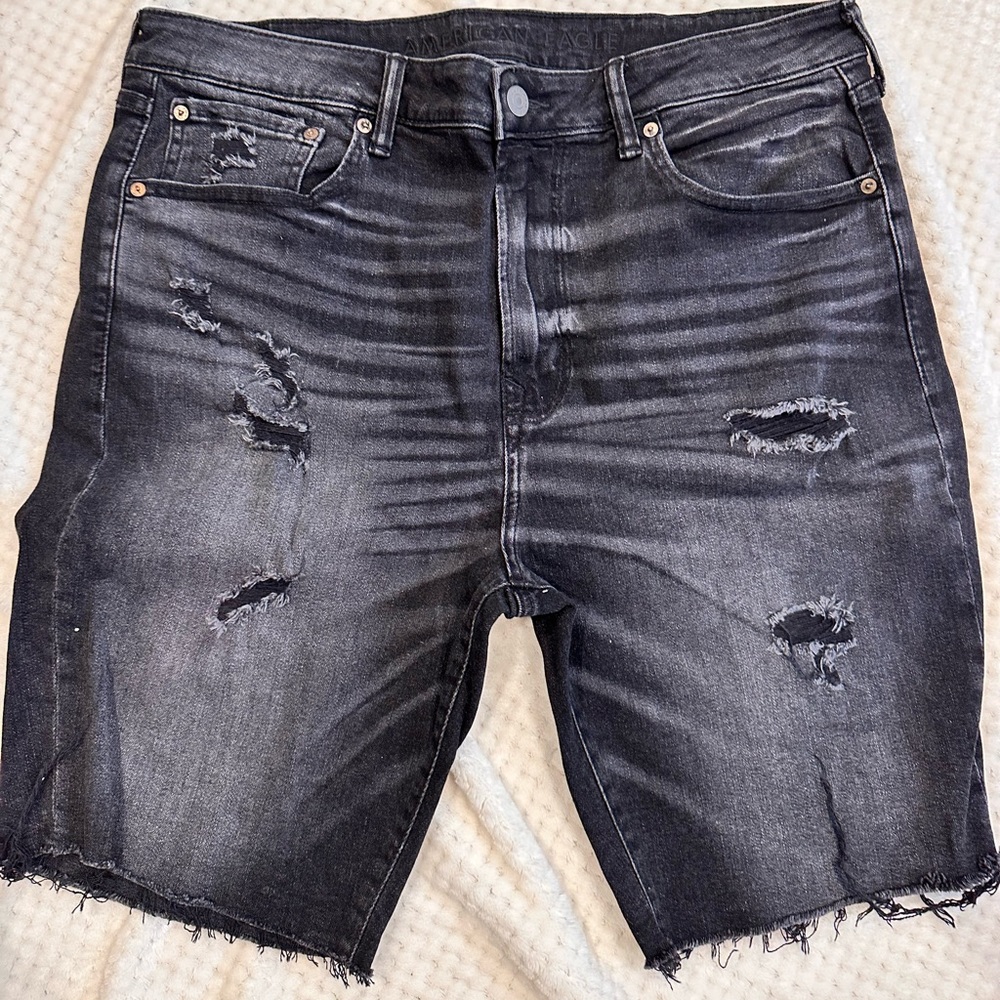 Men’s American Eagle shorts